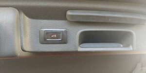 Tlačítko na otevírání kufru - Honda Civic